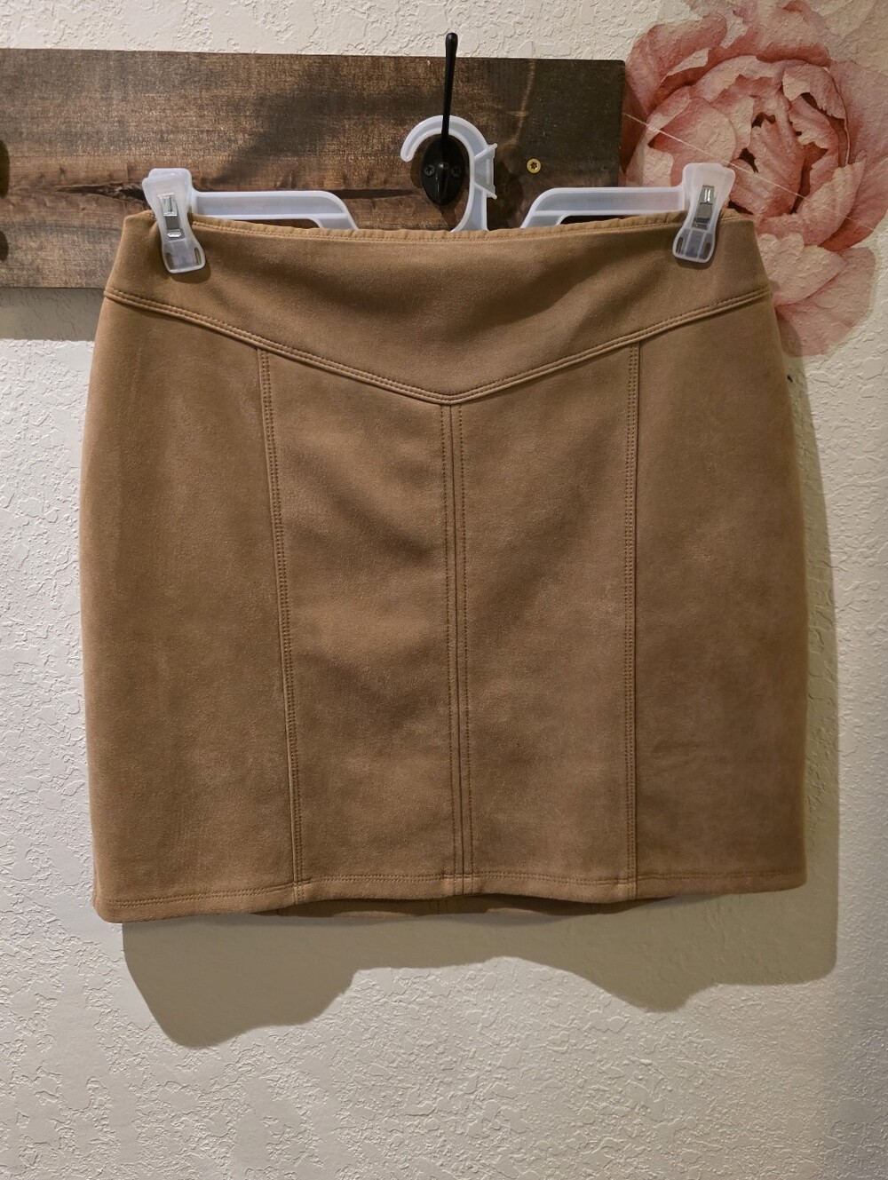 White House Black Market Men’s Brown Suede Pants
